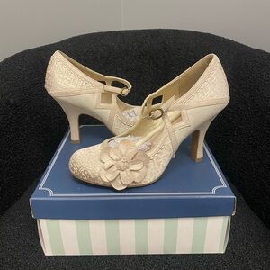 Ruby Shoo “Cindy” US size 8-8.5 (6/39) Vintage Art Deco style shoes